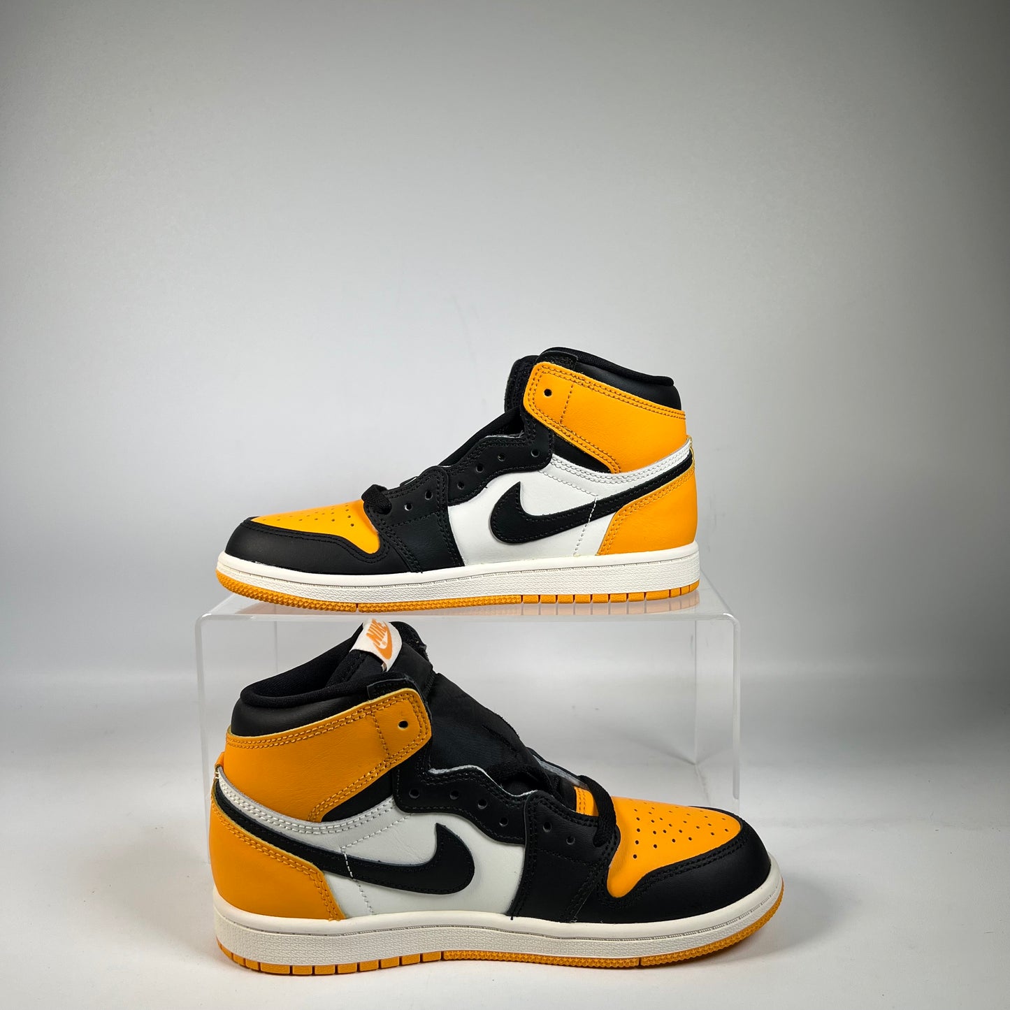Jordan 1 High Taxi (2022) Size 3y NEW s22415