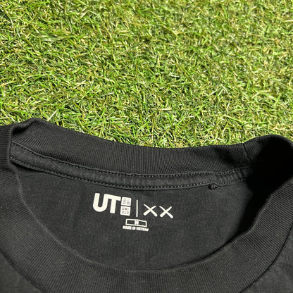 Uniqlo X Kaws Companion Figures Black Tee Size Medium USED x14211