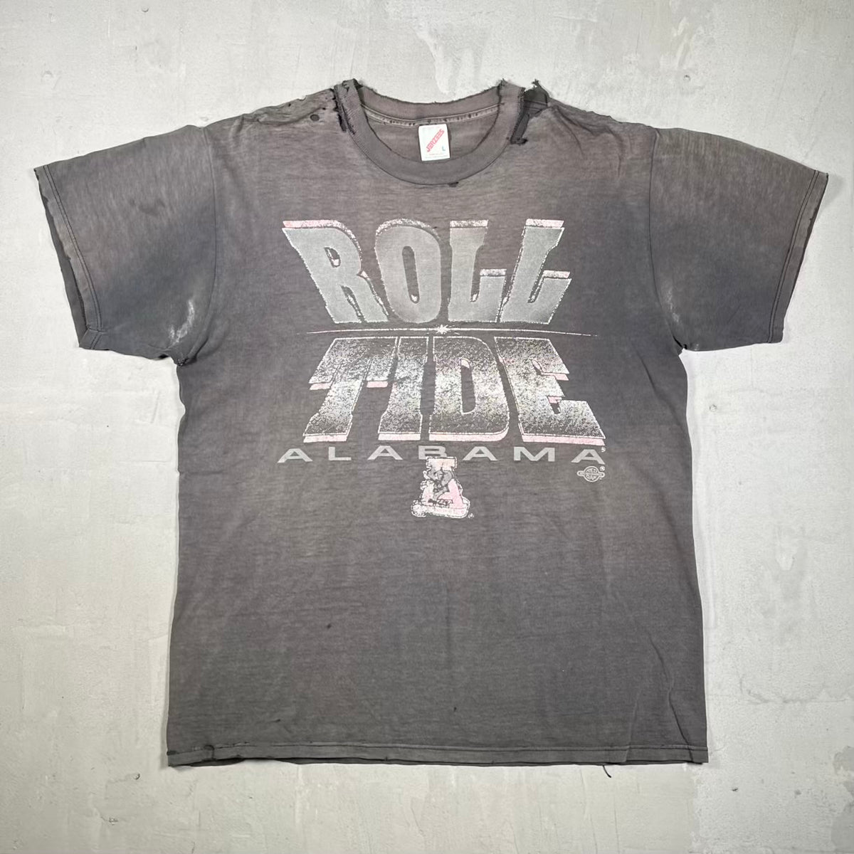 1990s Alabama "Roll Tide" Thrashed Black Tee Size Large USED v20307