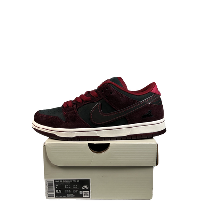 Nike SB Dunk Low Riot Skateshop (2024) Size 7 USED s22365