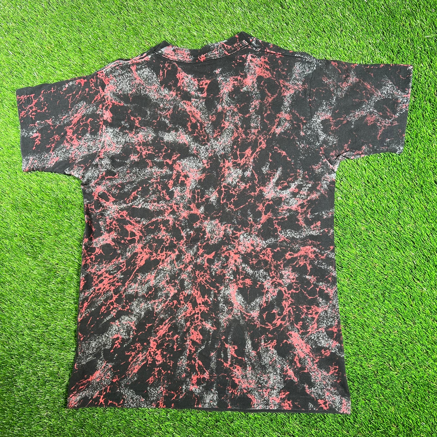 1994 Wisconsin Badgers AOP Black Tee Size Medium USED v18048