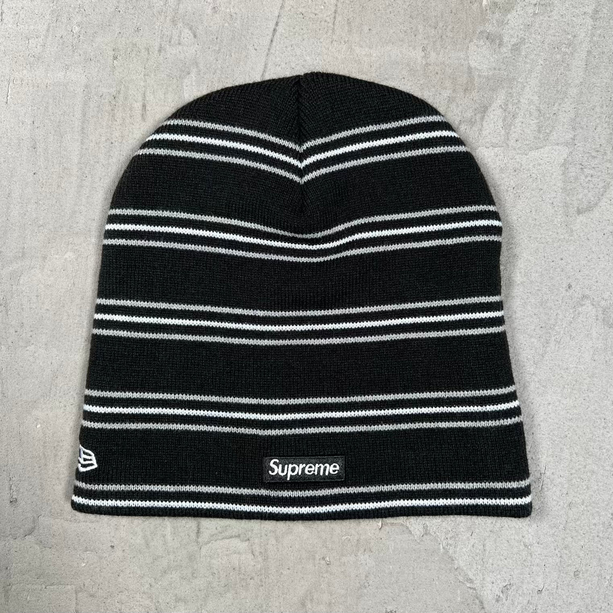 Supreme New Era Stripe Black/White Beanie (2026) USED x18972