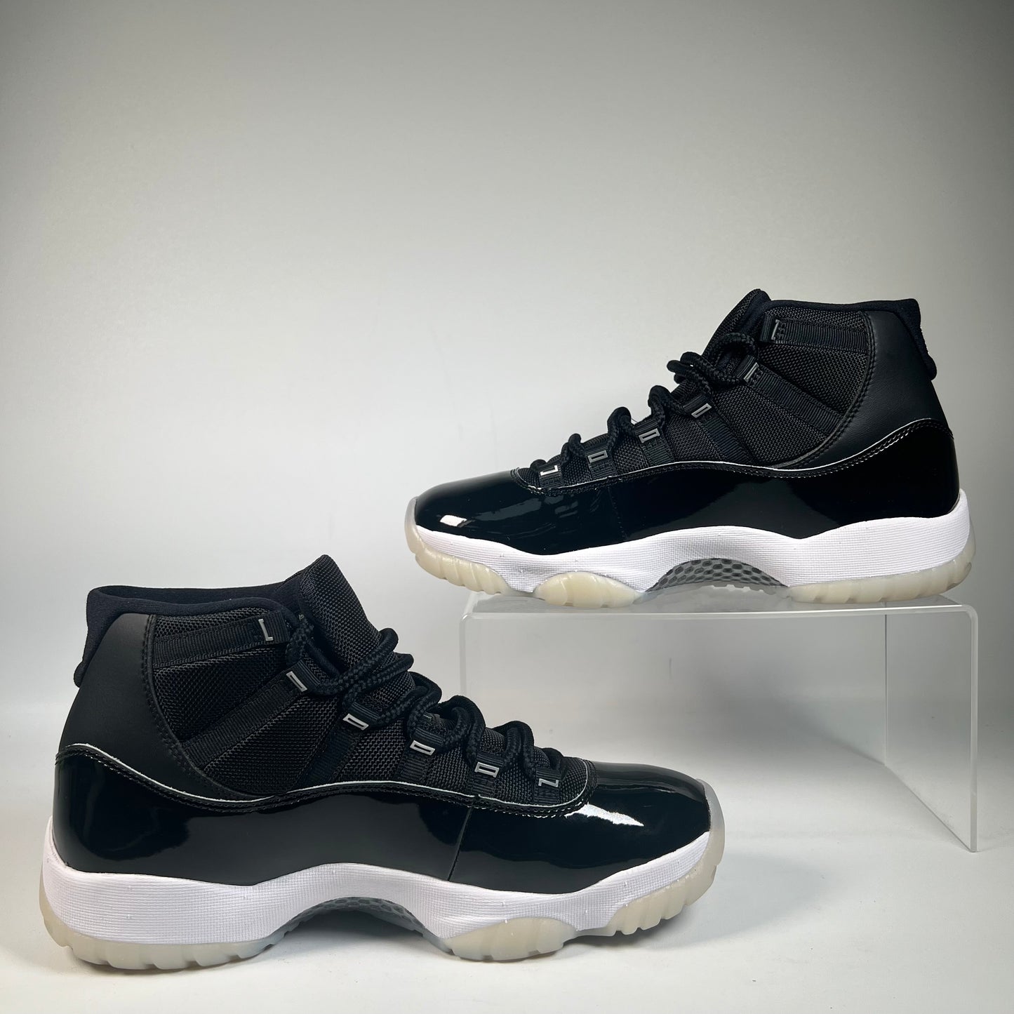 Jordan 11 Jubilee (2020) Size 9.5 USED s21947