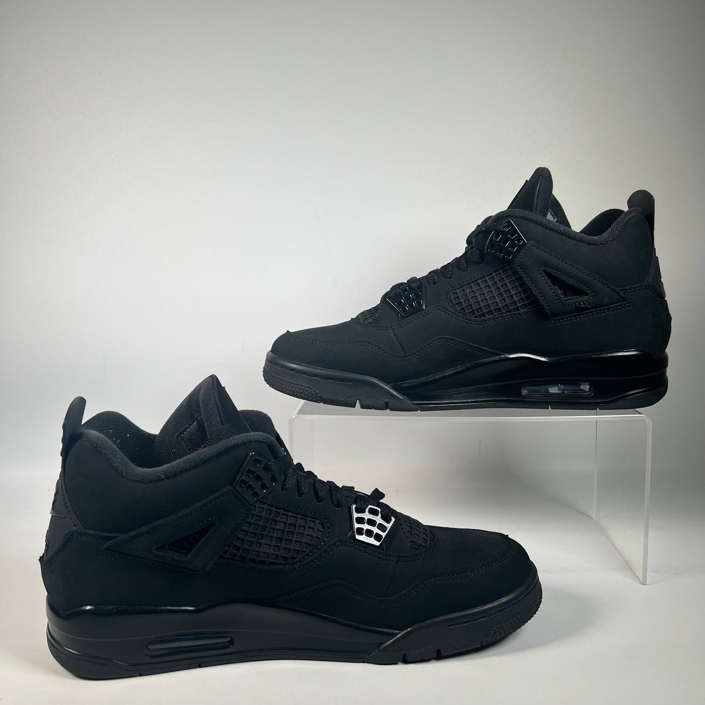 Jordan 4 Black Cat (2025) Size 11 USED s22510