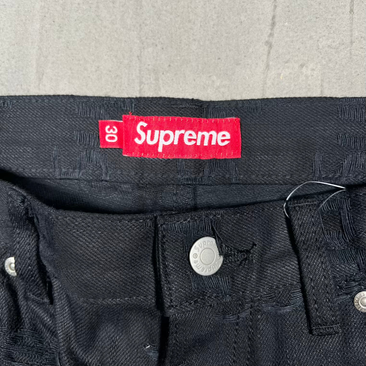 Supreme Jacquard Logo Double Knee Denim Painter Black (2025) Size 30 NEW x18670