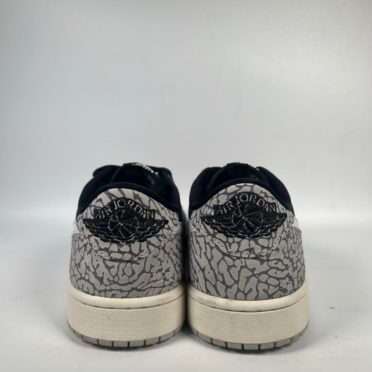 Jordan 1 Low Black Cement (2023) Size 9 USED s23783