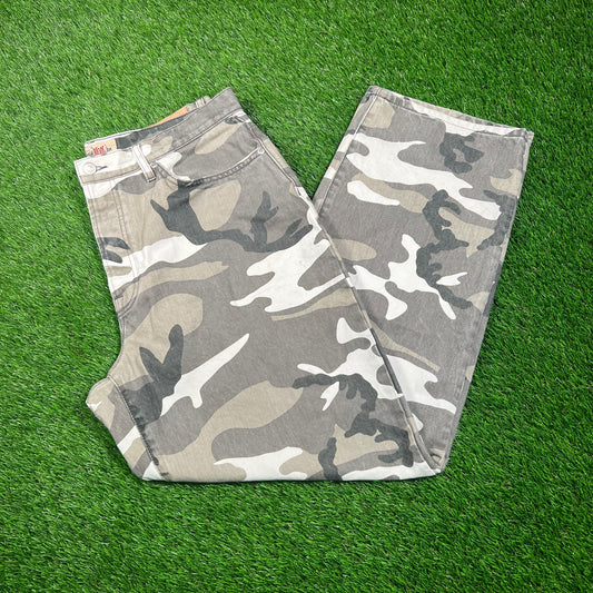 Stussy Bigol White Camo Denim Jeans Size 34 USED x16759