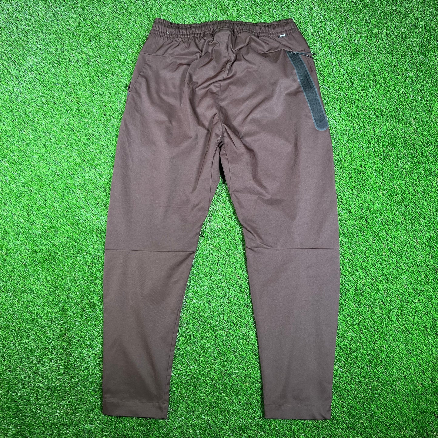 Nike Tech Maroon Pants Size Medium USED v17858