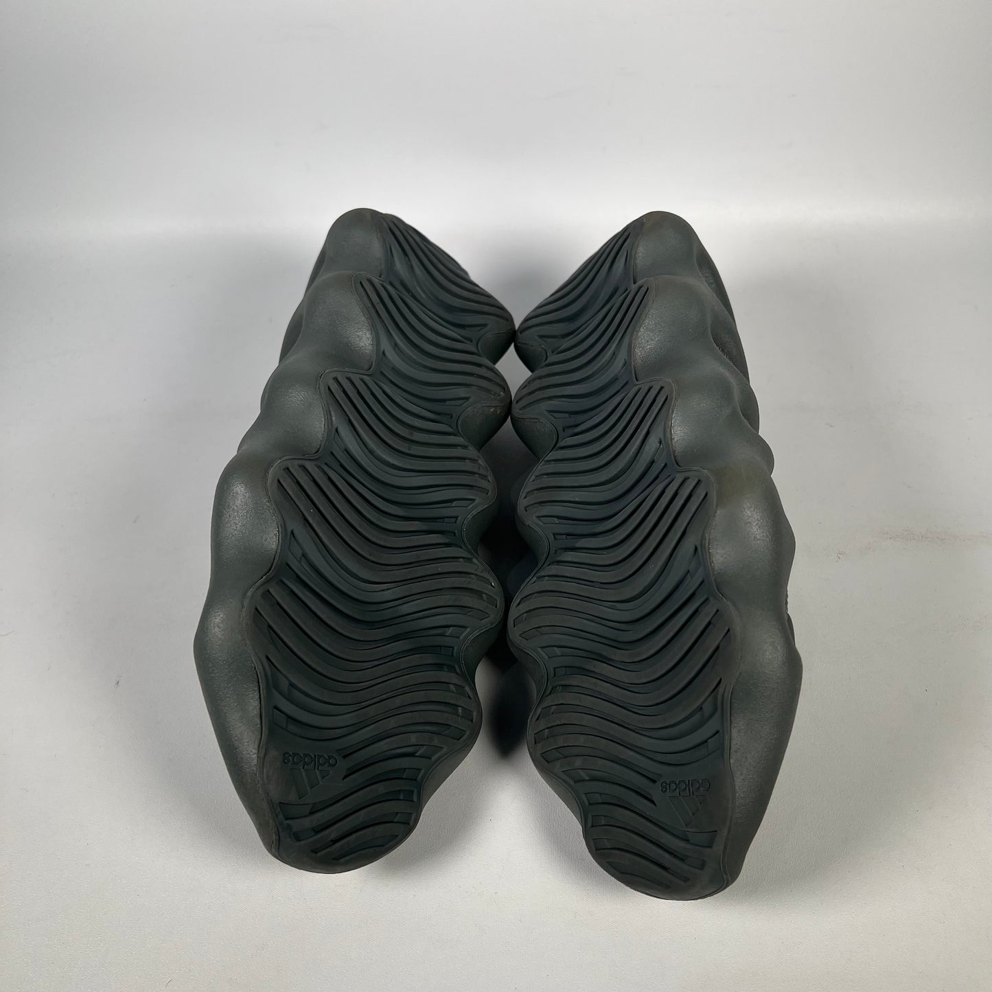 Yeezy 450 Stone Teal (2022) Size 9 USED s20059