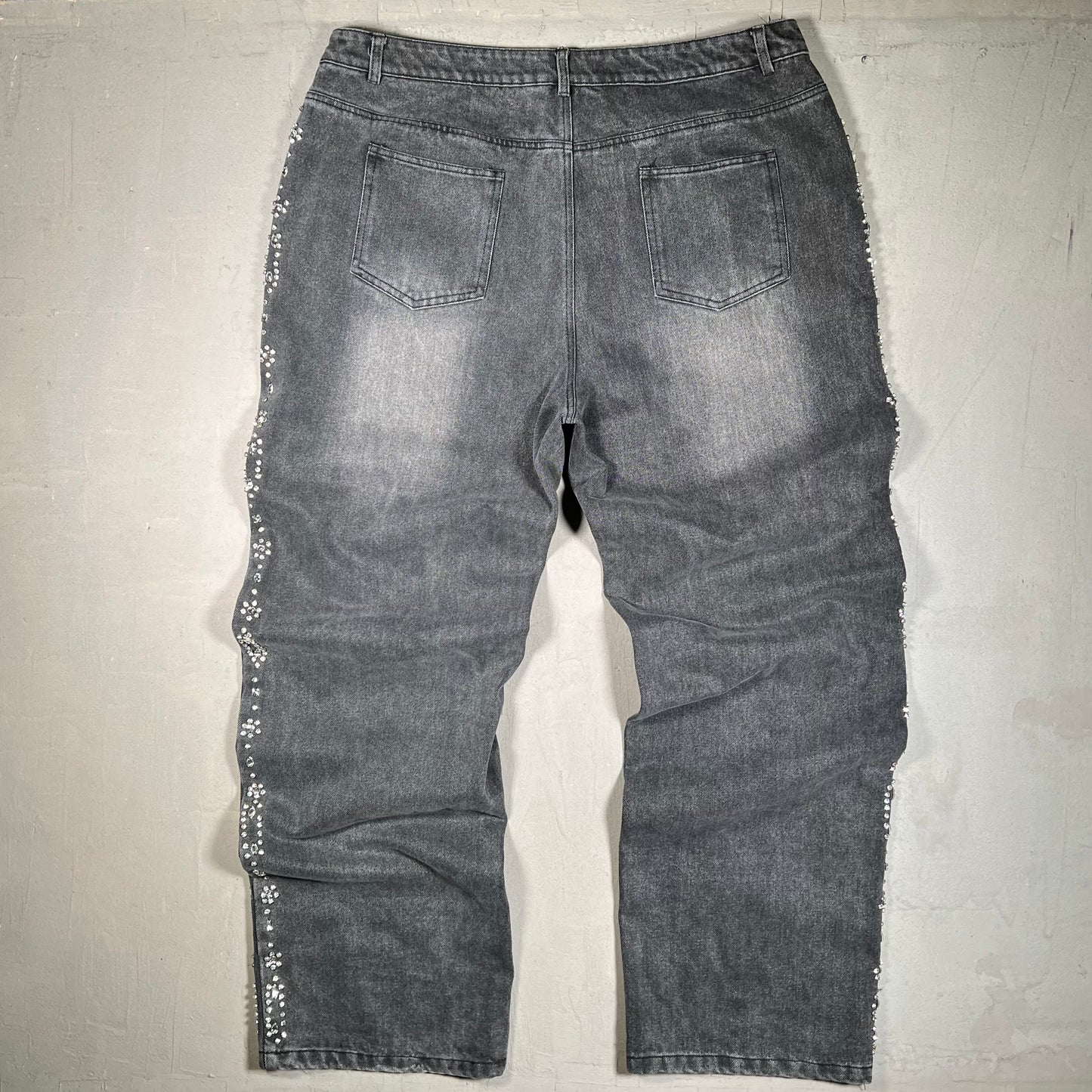 Vale Dark Denim Rhinestone Jeans Size 38 USED x17591