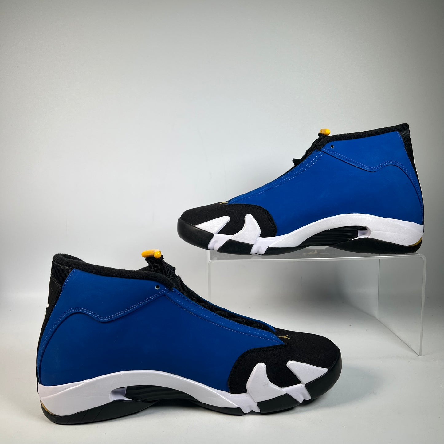 Jordan 14 Laney (2023) Size 10 USED s22412
