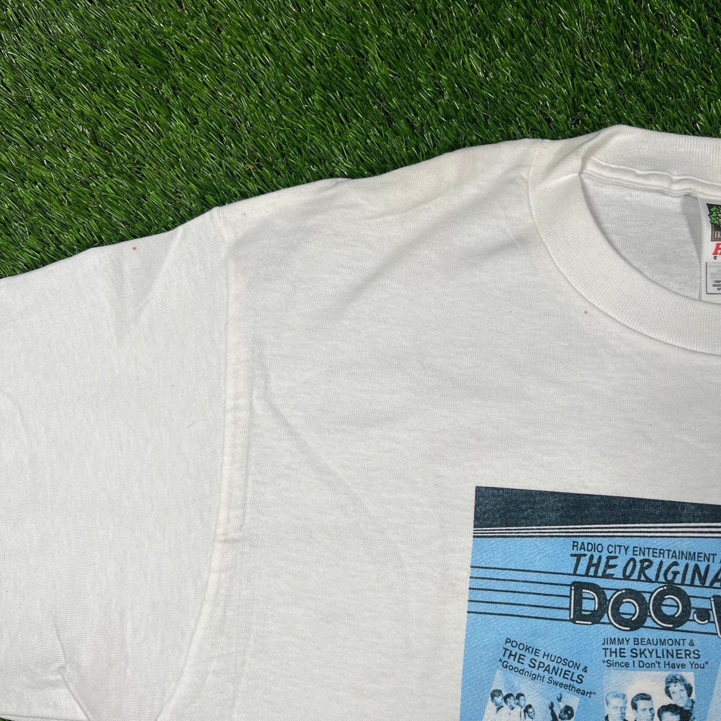 2002 Doo Wopp Radio City White Tee Size Large USED v17419