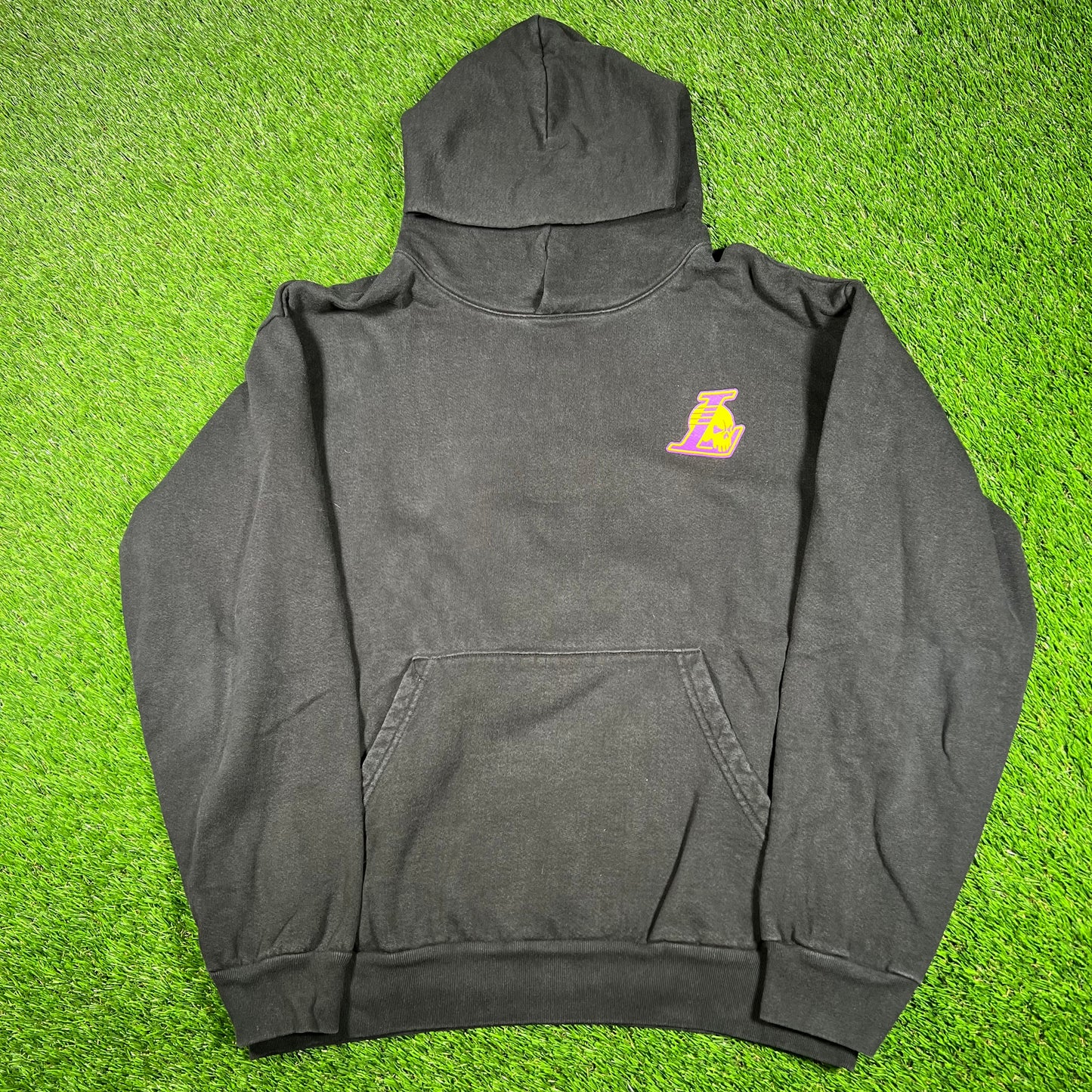 Warren Lotas Lakers Trouble in The Bubble Black Hoodie Size Large USED x14753