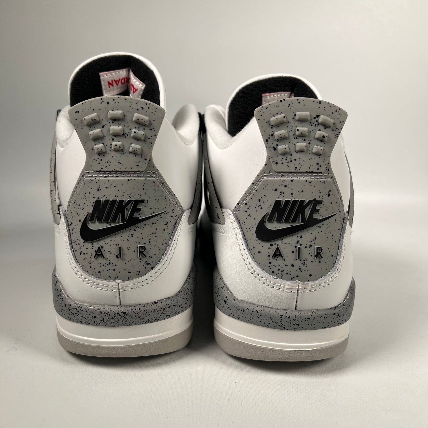 Jordan 4 White Cement (2025) Size 7y NEW s18960