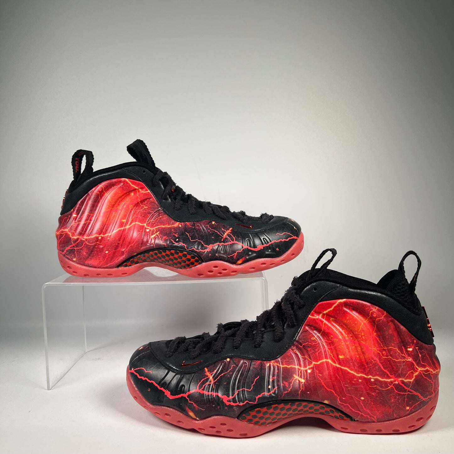 Nike Stranger Things Air Foamposite (2026) Size 9.5 NEW s21062