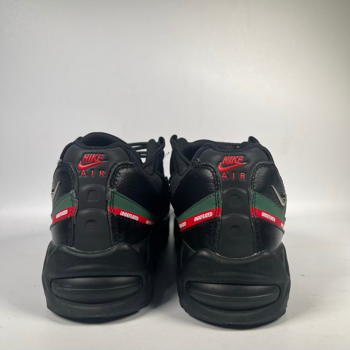 Nike Air Max 95 Undefeated Black (2025) Size 9.5 USED s23736