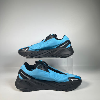Yeezy 700 Bright Cyan (2021) Size 11 USED s22624