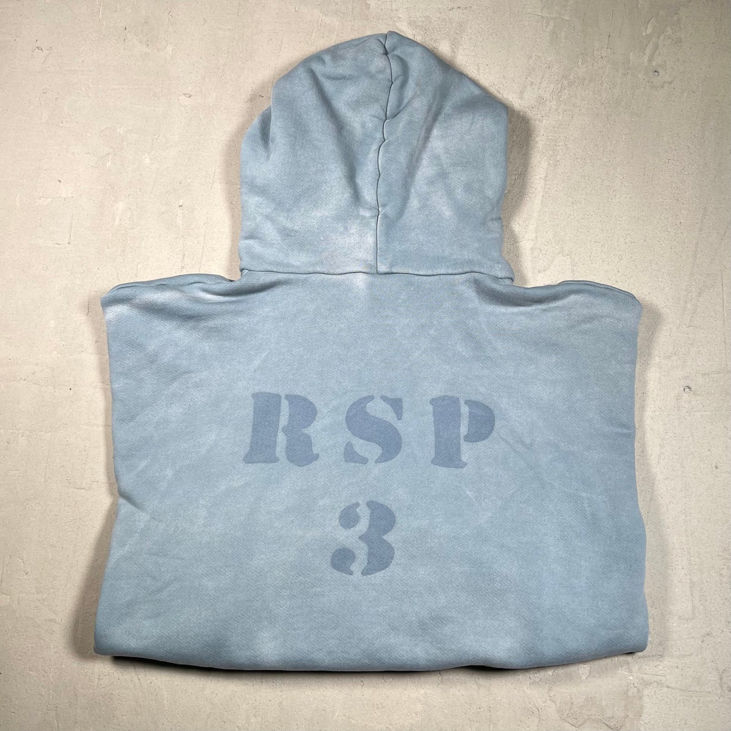 GV Gallery Sky Lounge RSP 3 Washed Blue Hoodie Size Large USED x17580