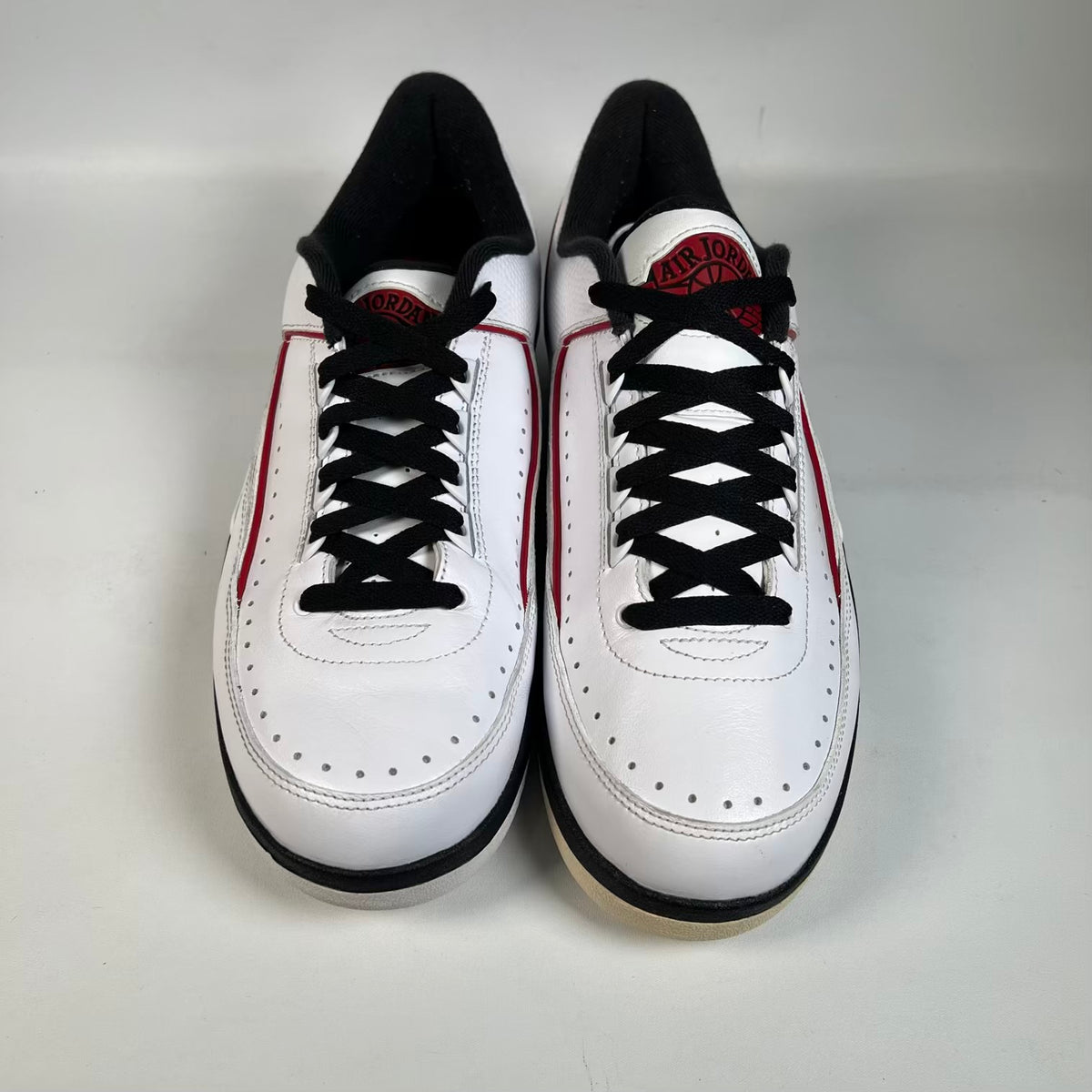 Jordan 2 Low Chicago (2016) Size 11 USED s23548