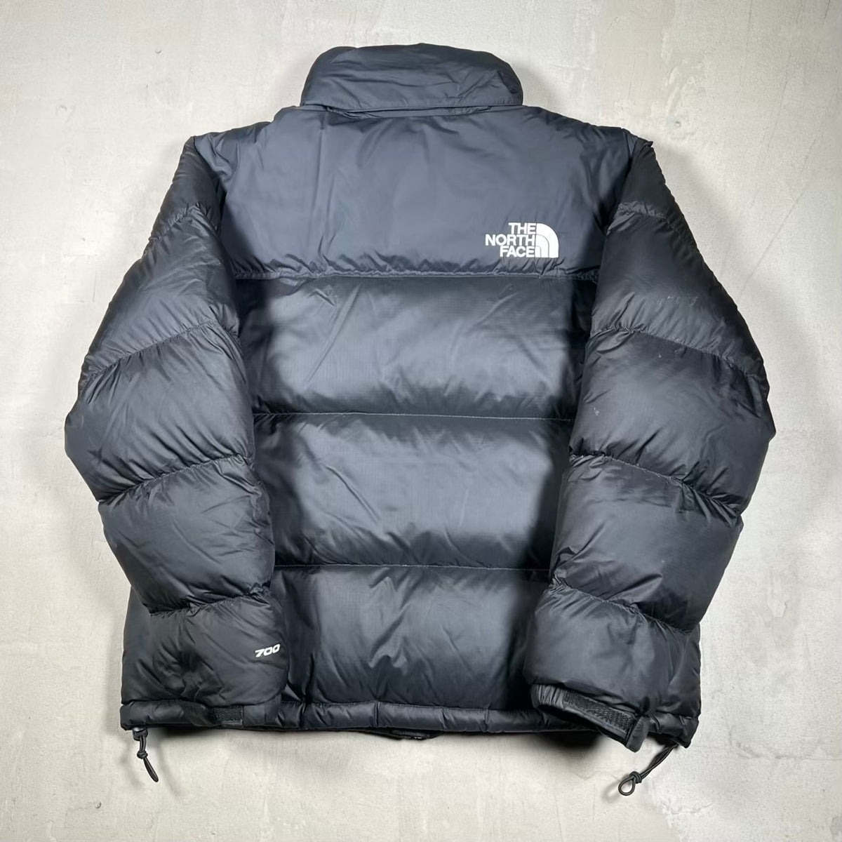 North Face Black 700 Jacket Size Medium USED v20303