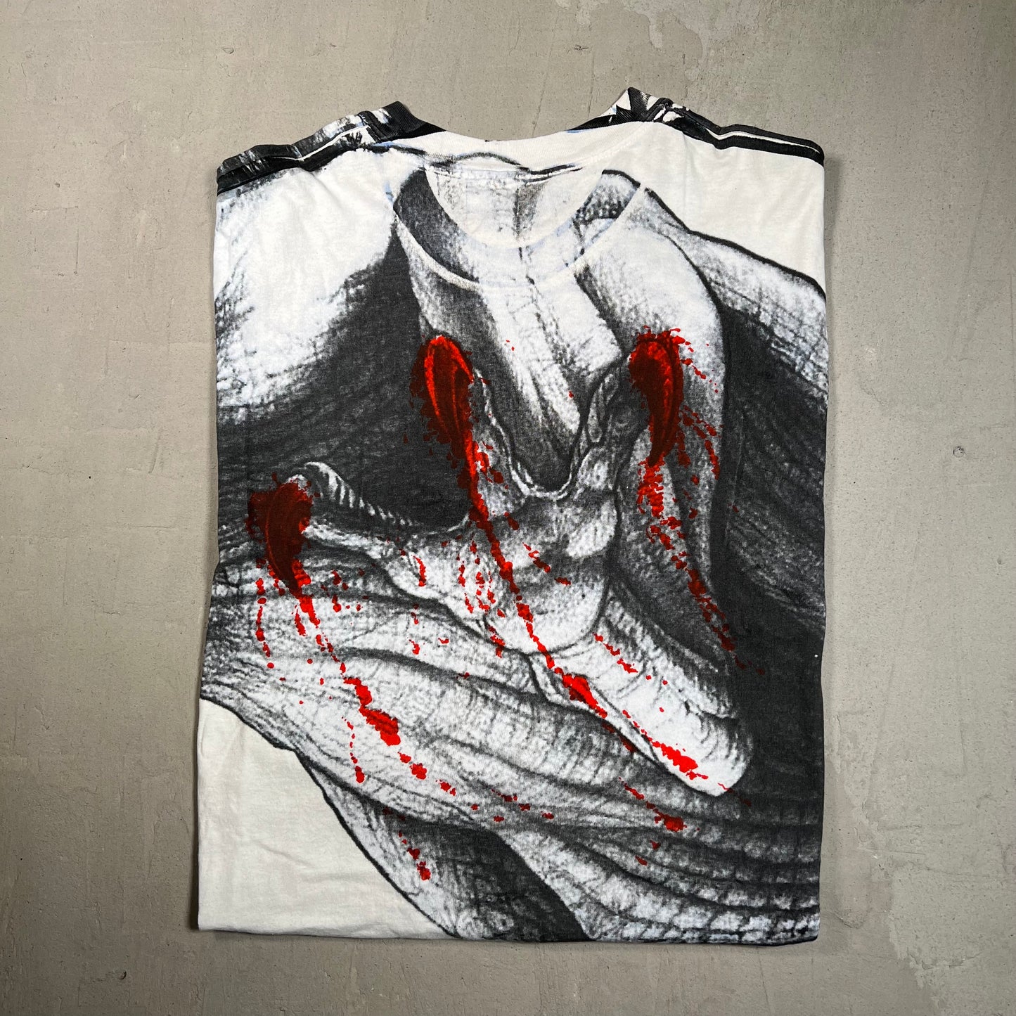 1993 Jurassic Park Full Print Blood Claws Tee Size XL USED v15045