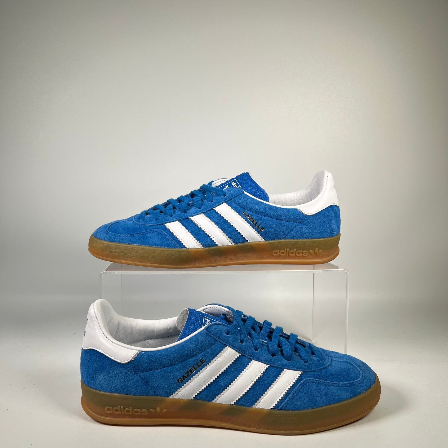 Adidas Gazelle Indoor Blue Bird Gum (2022) Size 8.5 USED s20166