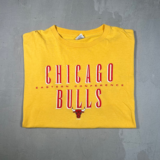 1990s Chicago Bulls Yellow Logo Tee Size XL USED v18976