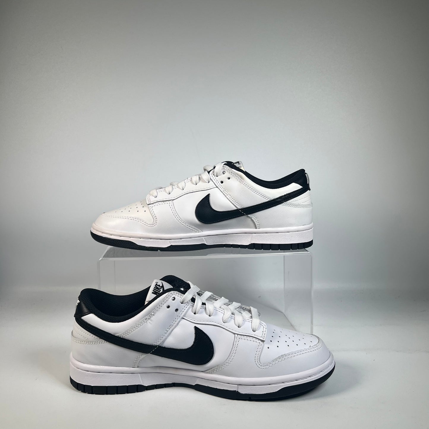 Nike Dunk Low White Black (2022) Size 8M/9.5W s22026