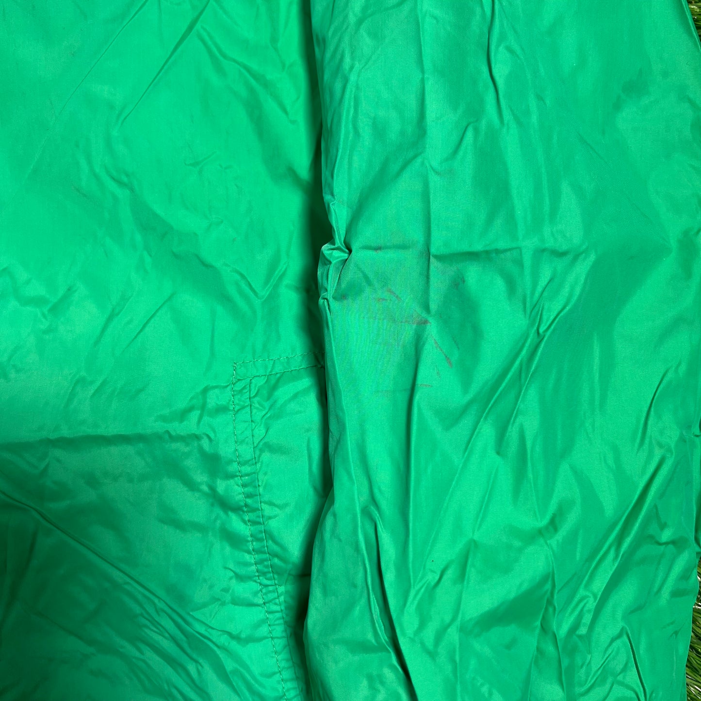 Kid Robot Reversible Green/White Zip Up Windbreaker Size Medium USED v18304