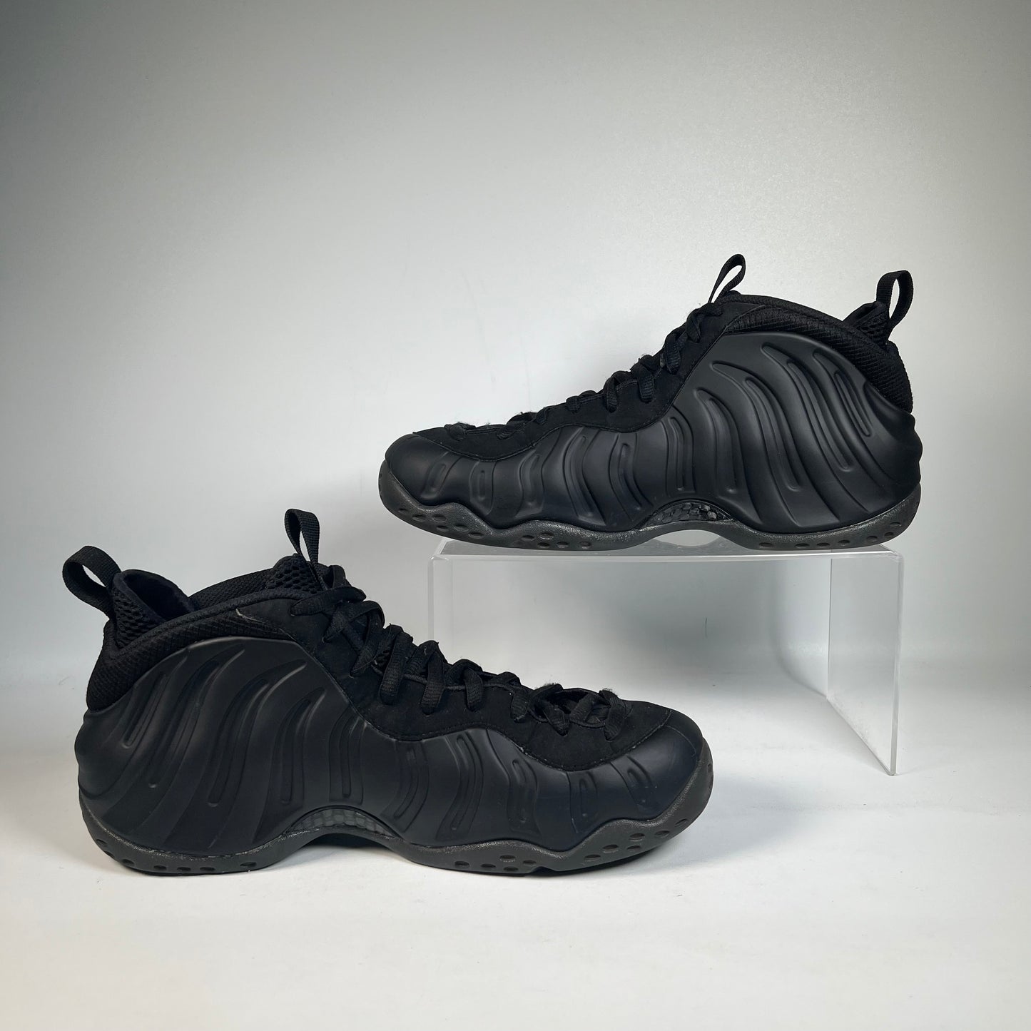 Nike Air Foamposite Anthracite (2023) Size 10 USED s22065