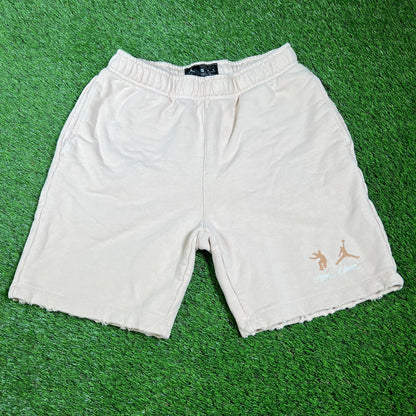 Jordan x Union Cream Sweat Shorts Size Medium USED x14311