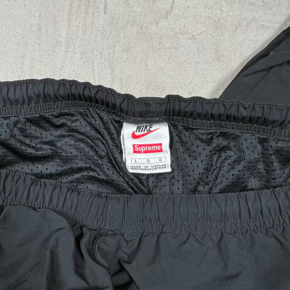 Supreme Nike Warm Up Black/Silver Track Sweatpants (2019) Size Large USED x18949
