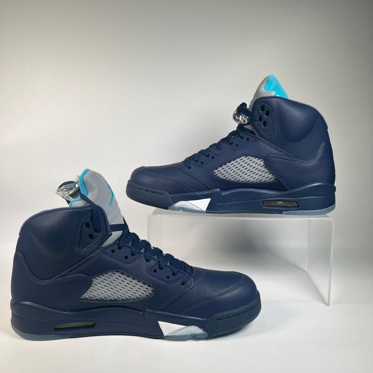 Jordan 5 Pre-Grape (2015) Size 11 NEW s23398