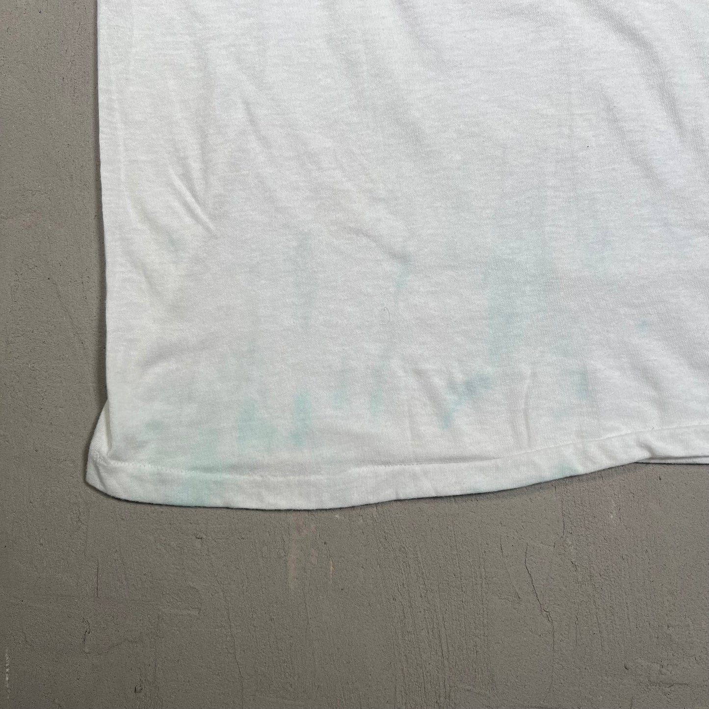 1991 Hersheys Reeses Chocolate White Tee Size Large USED v19225