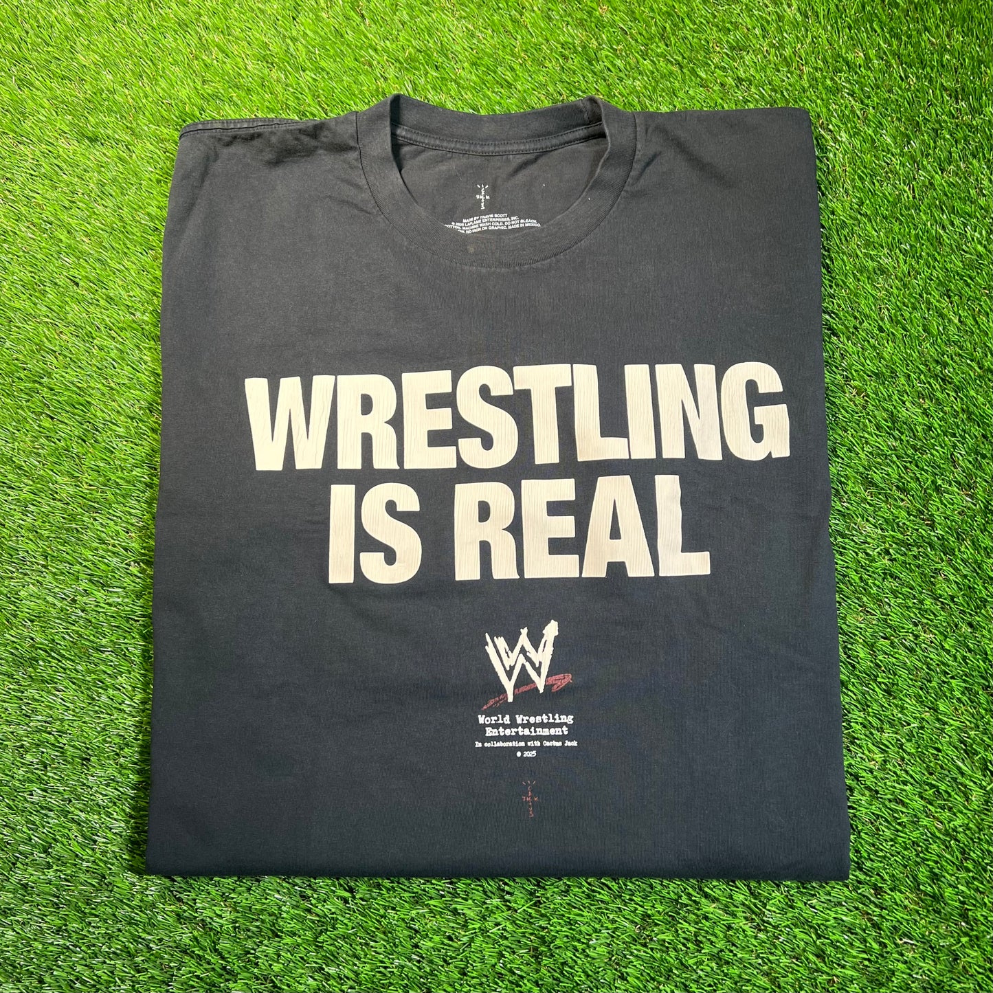 WWE Travis Scott "Wrestling Is Real" Navy Tee Size XL NEW x16818