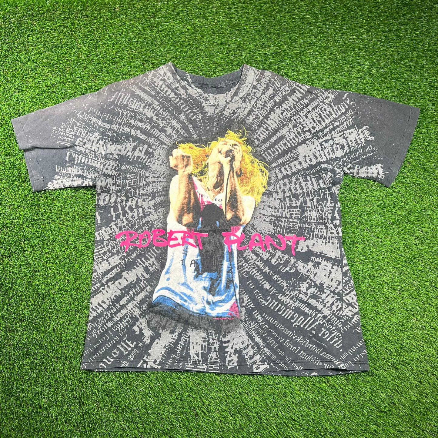 1993 Robert Plant All Over Print Text Black Tee Size Large USED v18352