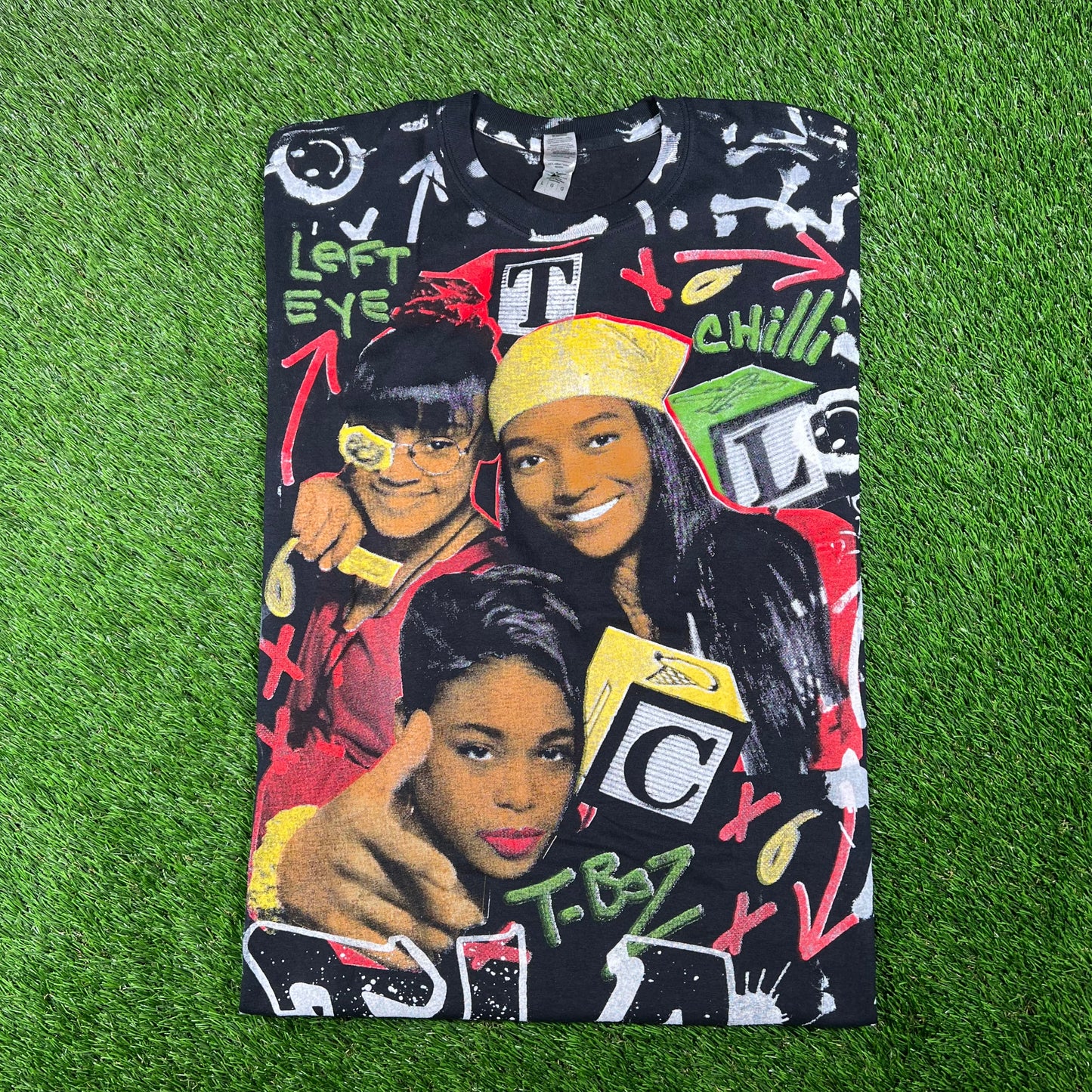TLC Black Bootleg AOP Rap Tee Size Large USED v18011