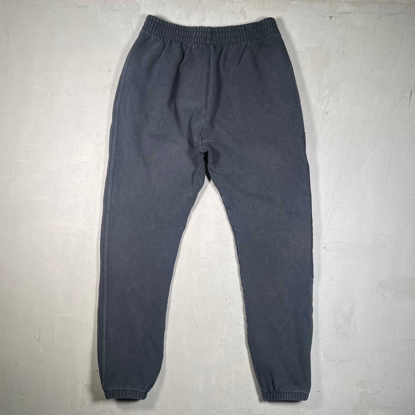 Yeezy Season 5 Calabasas Black Sweatpants Size Small USED x17533