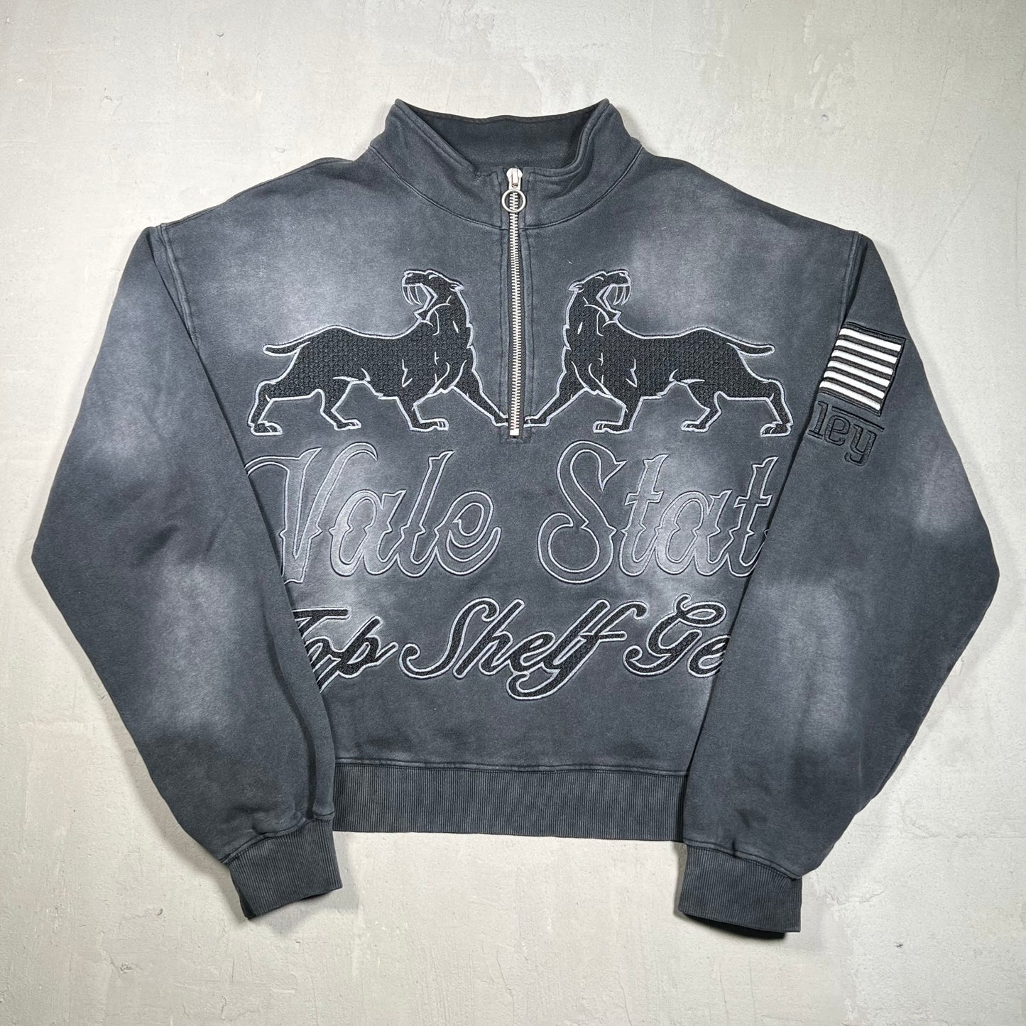 Vale Dogs Faded Quarter Zip Crewneck Size Large USED x17401