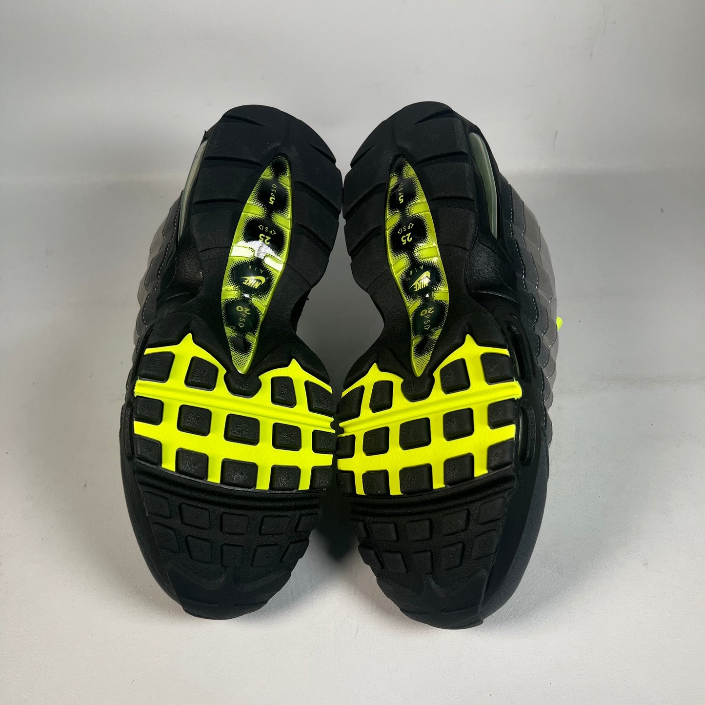 Nike Air Max 95 Big Bubble Neon (2026) Size 8 NEW s21441
