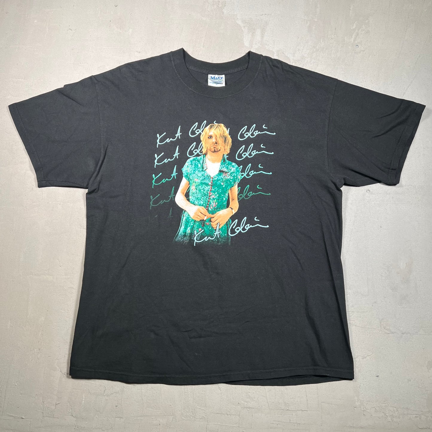 Kurt Cobain Y2K In A Dress M&O Tag Black Tee Size XL USED v14049