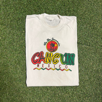 1990s Cancun Mexico White Tee Size Large USED v16123