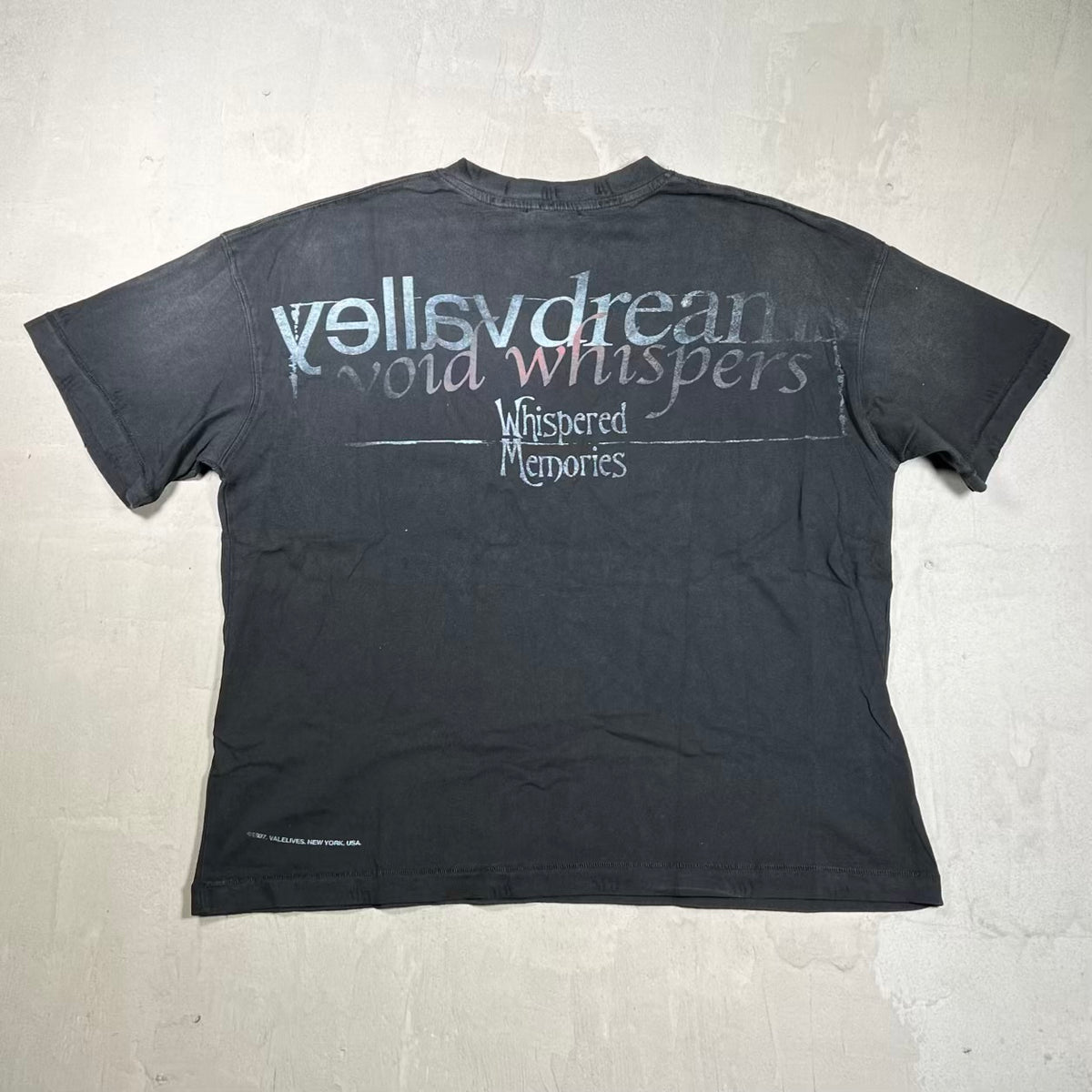 Vale Voices Washed Black Tee Size Medium NEW x18965