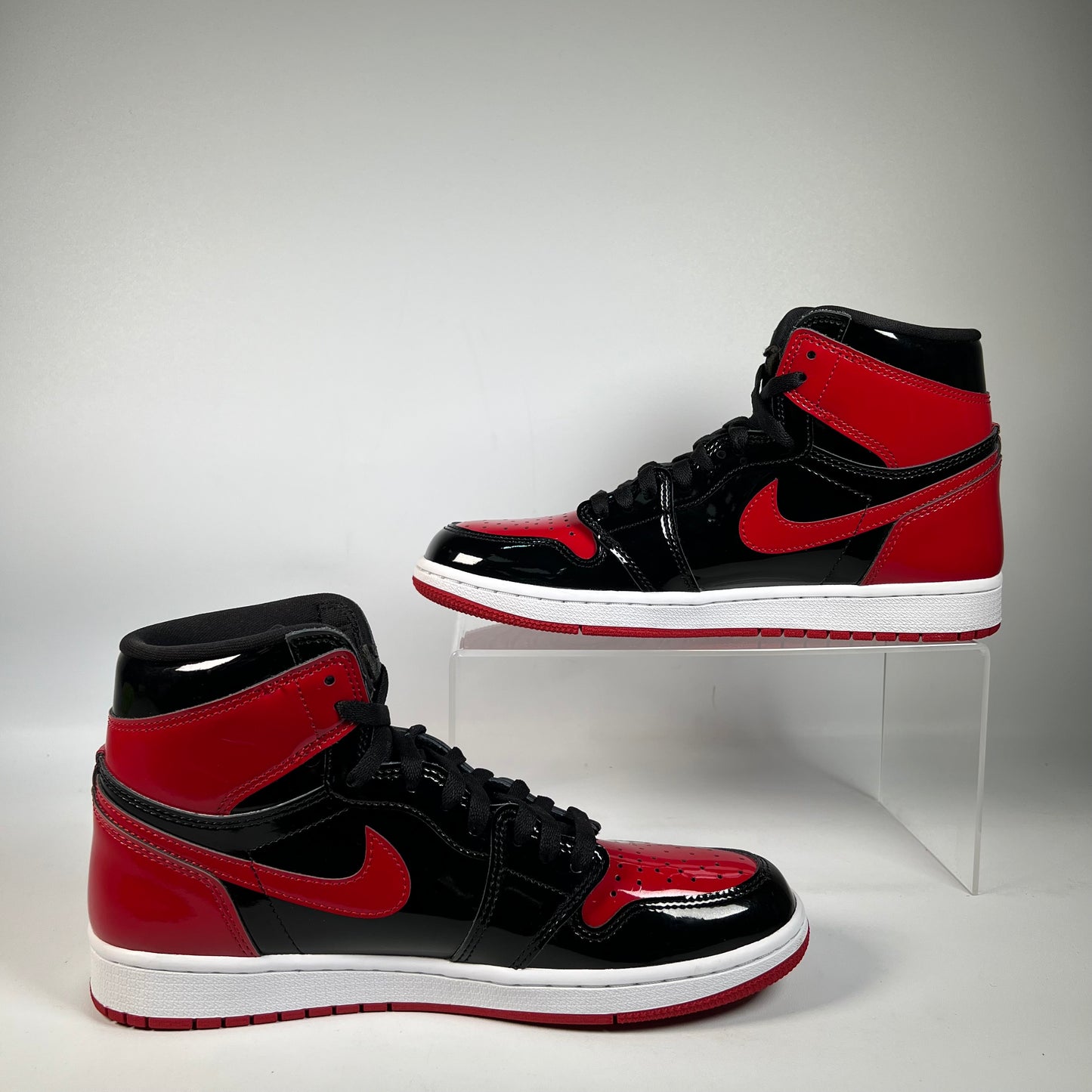 Jordan 1 Patent Bred (2021) Size 9.5 USED s22387