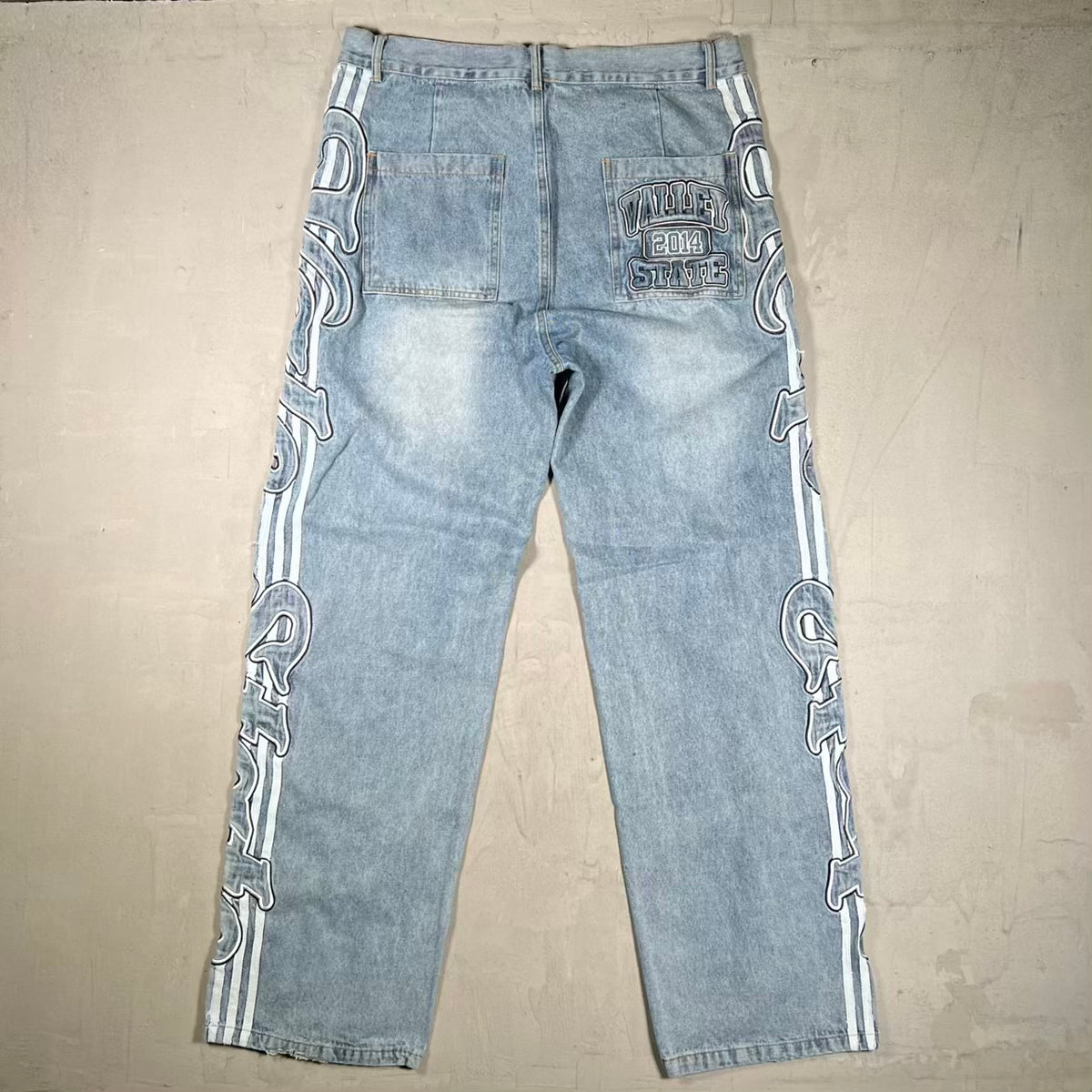Vale Stone Washed Blue Insignia Blue Jeans Size 34 USED x18926