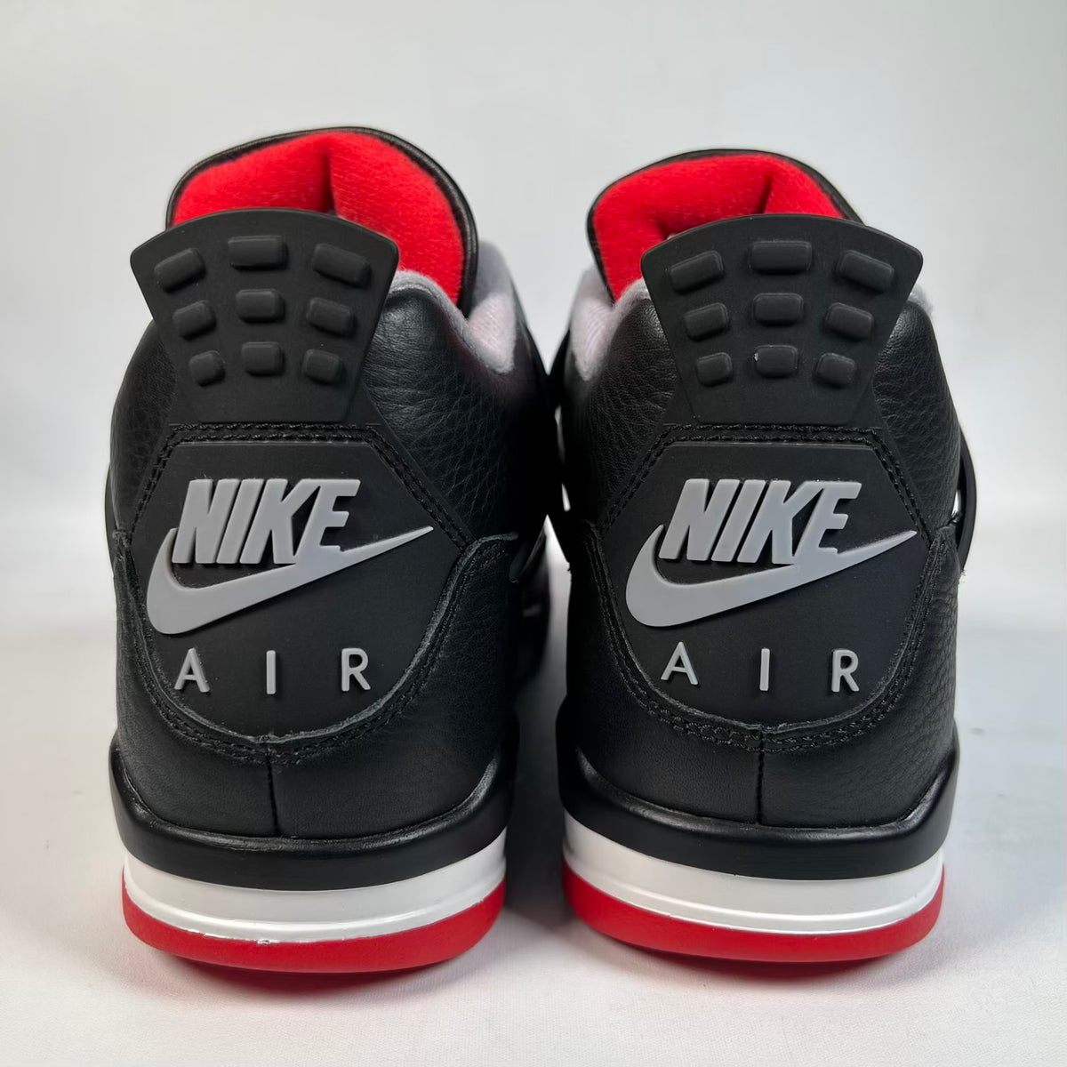 Jordan 4 Bred Reimagined (2024) Size 8.5 USED s23583
