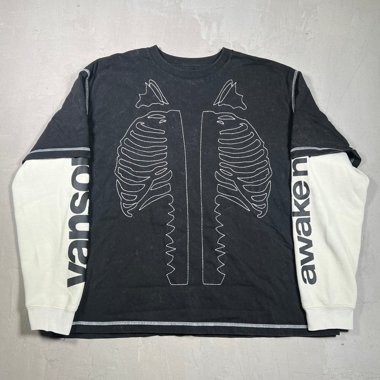 Awake Vanson Skeleton Thermal Black Longsleeve Size Large USED x17370