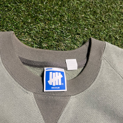 Undefeated Green Monochromatic Crewneck Size Medium USED x14094