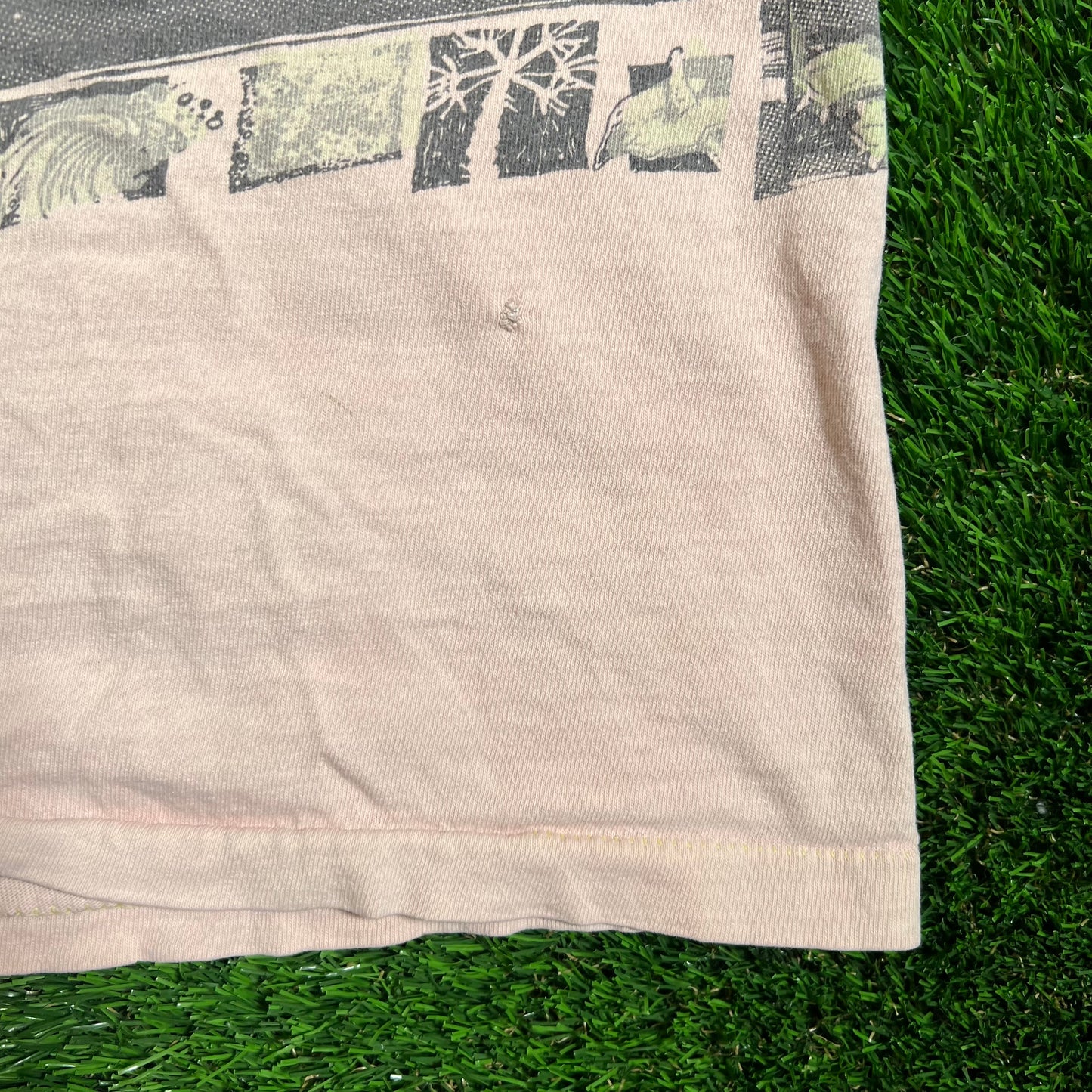 1986 Ocean Pacific Photo Wrap Pinkish Tee Size Large USED v18815