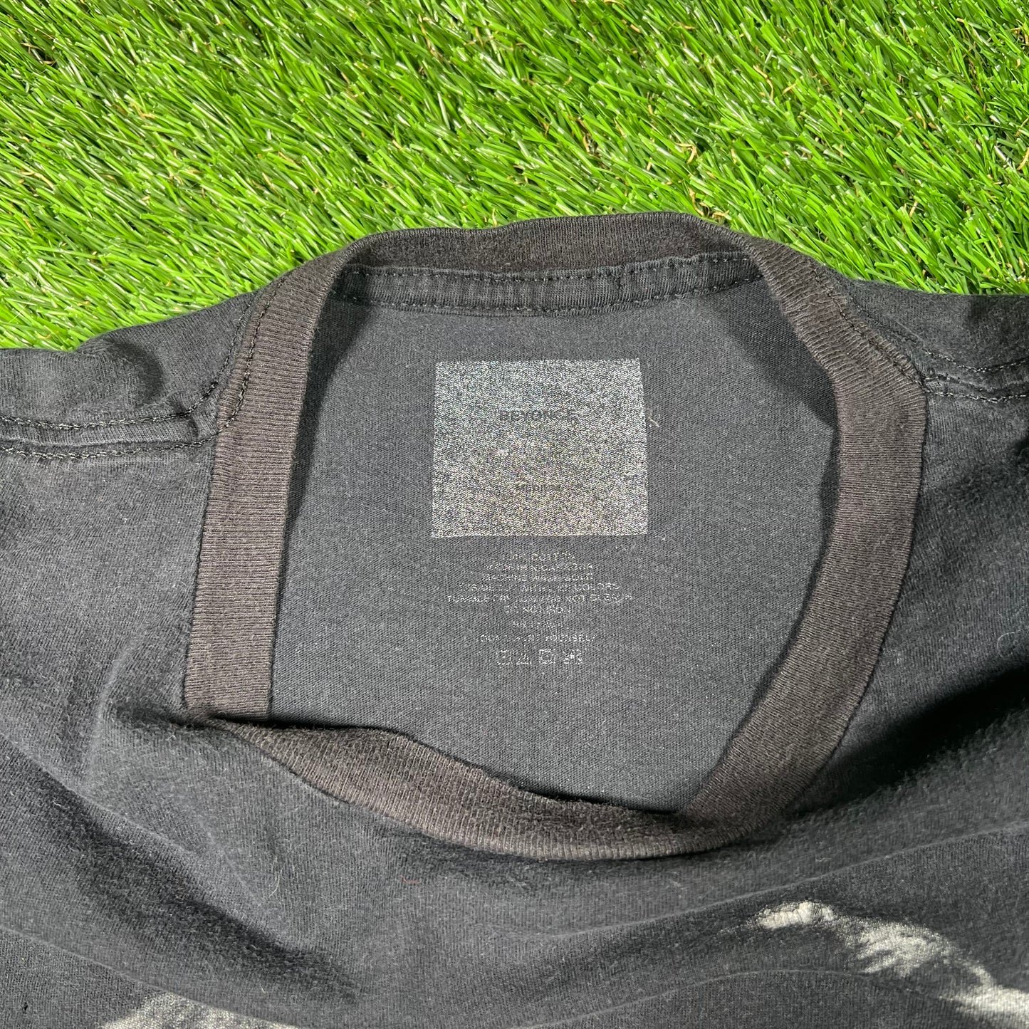 2016 Beyonce Formation Tour Black Tee Size Medium USED v17884